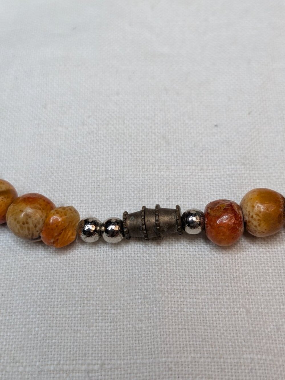 Vintage Graduated Apple Sponge Coral Necklace - Picture 3 of 6